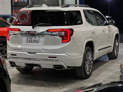 GMC Acadia